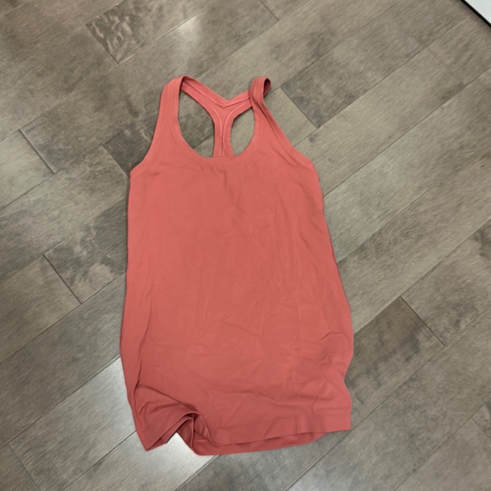 Lululemon tank top